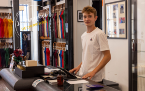 Boutique Atelier Parapluie de Cherbourg musée et manufacture Cotentin Tourisme Equipe @ Christophe Roisnel