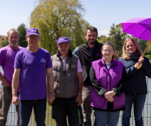 CAMPING NORMANDIE COTENTIN ETANG DES HAIZES PROCHE PORTBAIL LA HAYE DU PUITS MAANCHE 50 EQUIPE