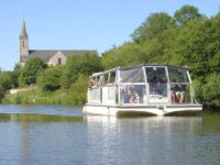 Croisiere par douve et marais cotentin Barbey-d-Aurevilly vue du bateau