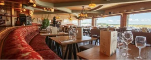 RESTAURANT LE CAP BARNEVILLE CARTERET SELECTION COTENTIN TOURISME - CUISINE MAISON - SALLE TERRASSE POISSON FRUITS DE MER VUE PORT