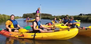 Kaya-Pic-location-kayaks-et-paddle-Cotentin-Normandie-activite-famille-été-printemps-sortie-marais-cotentin