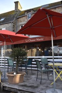 restaurant le chasse marée vue port saint-vaast-la-hougue cotentin tourisme selection adresses normandie