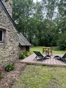 Gîte de l'Abbaye de blanchelande LE MOULIN terrasse Cotentin Tourisme Normandie